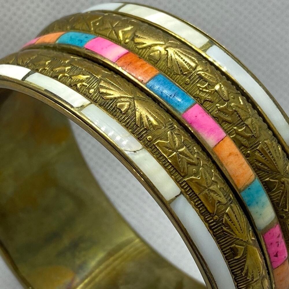 Rainbow Vintage One Size Fits All! Gold Plated, White, and Multicolored Bangle - Picture 4 of 10